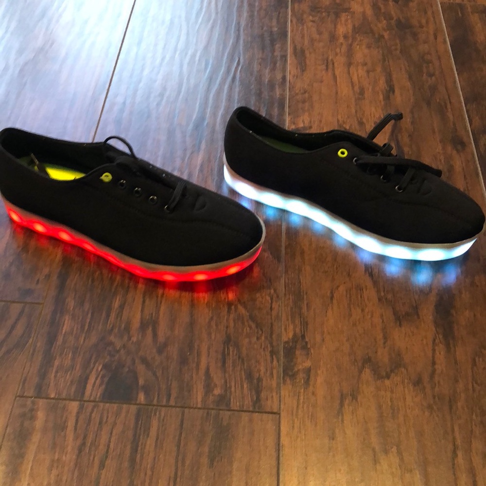 🖤Light up shoes